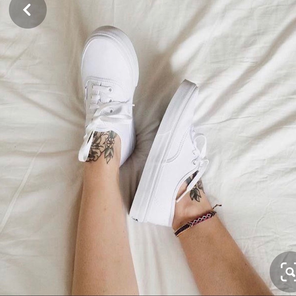 white low-top vans original 🦋